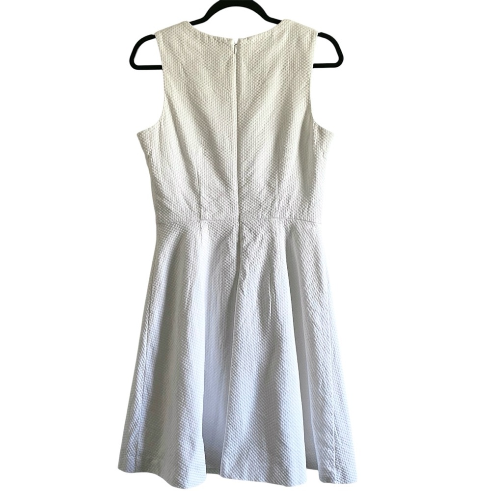 The Limited White Fit & Flare Dress Size 4 Textured Sleeveless A-Line - Picture 2 of 9